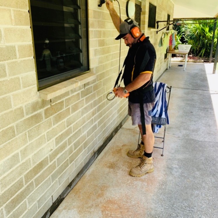 Water leak detecting